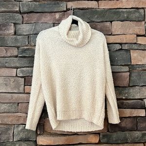 Forever 21 | Oversized Cream Sweater | Small